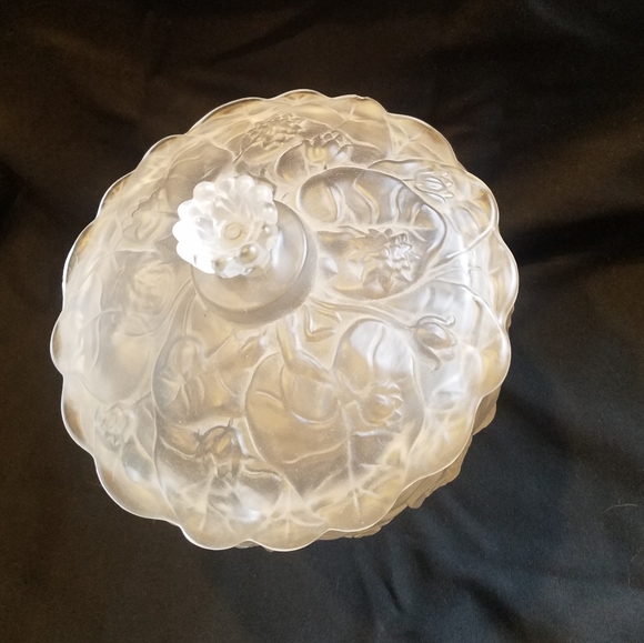 Fenton Water Lily Satin Glass Footed Candy Dish - Picture 6 of 16